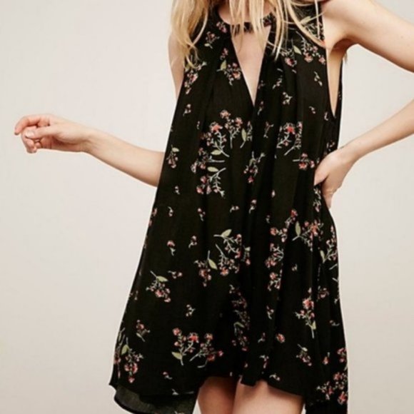 Free People Dresses & Skirts - Free People Tree Swing Black Floral Tunic Dress